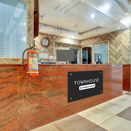 Townhouse Eluru Hotel Kültér fotó