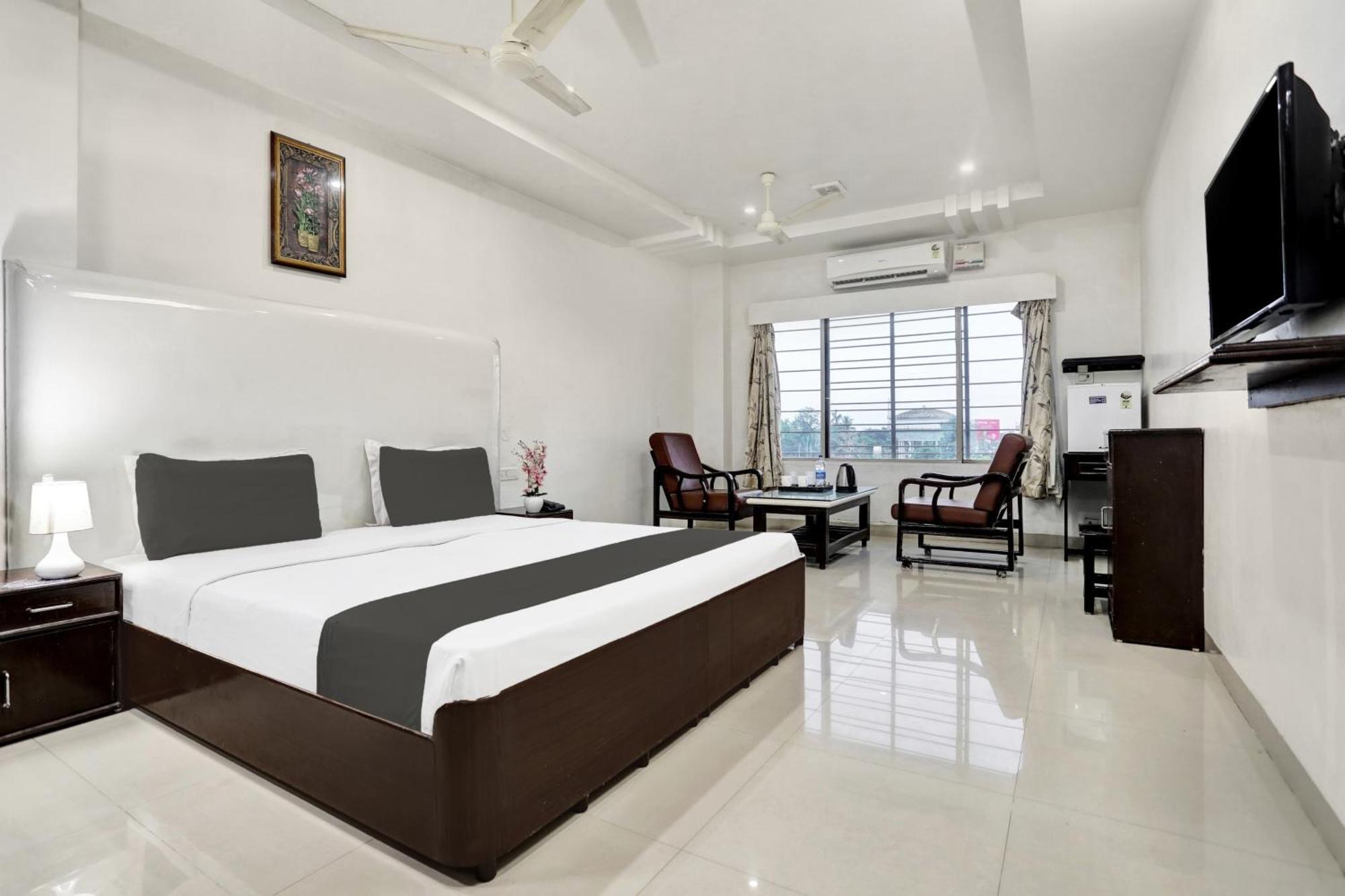 Townhouse Eluru Hotel Kültér fotó