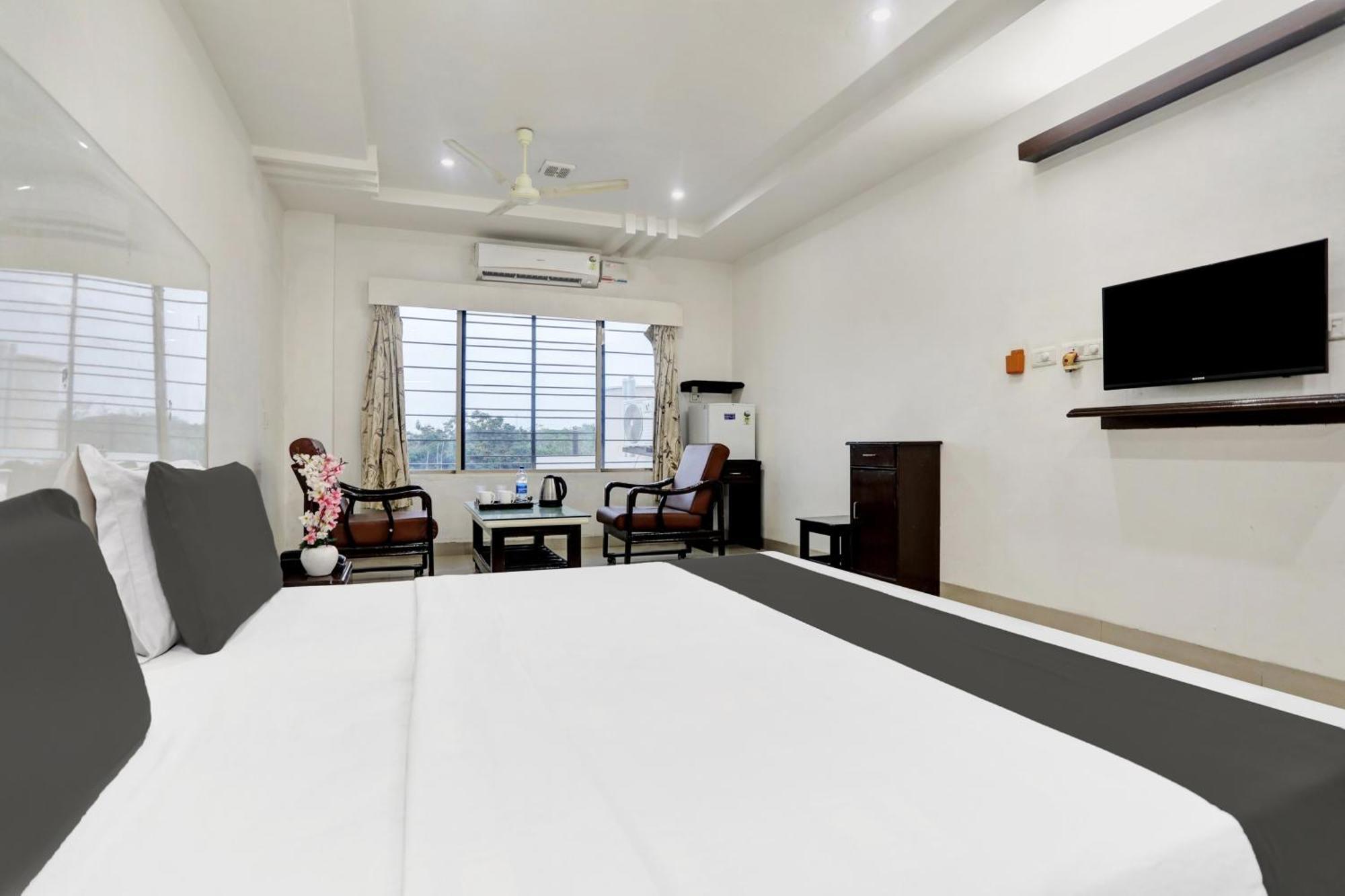 Townhouse Eluru Hotel Kültér fotó