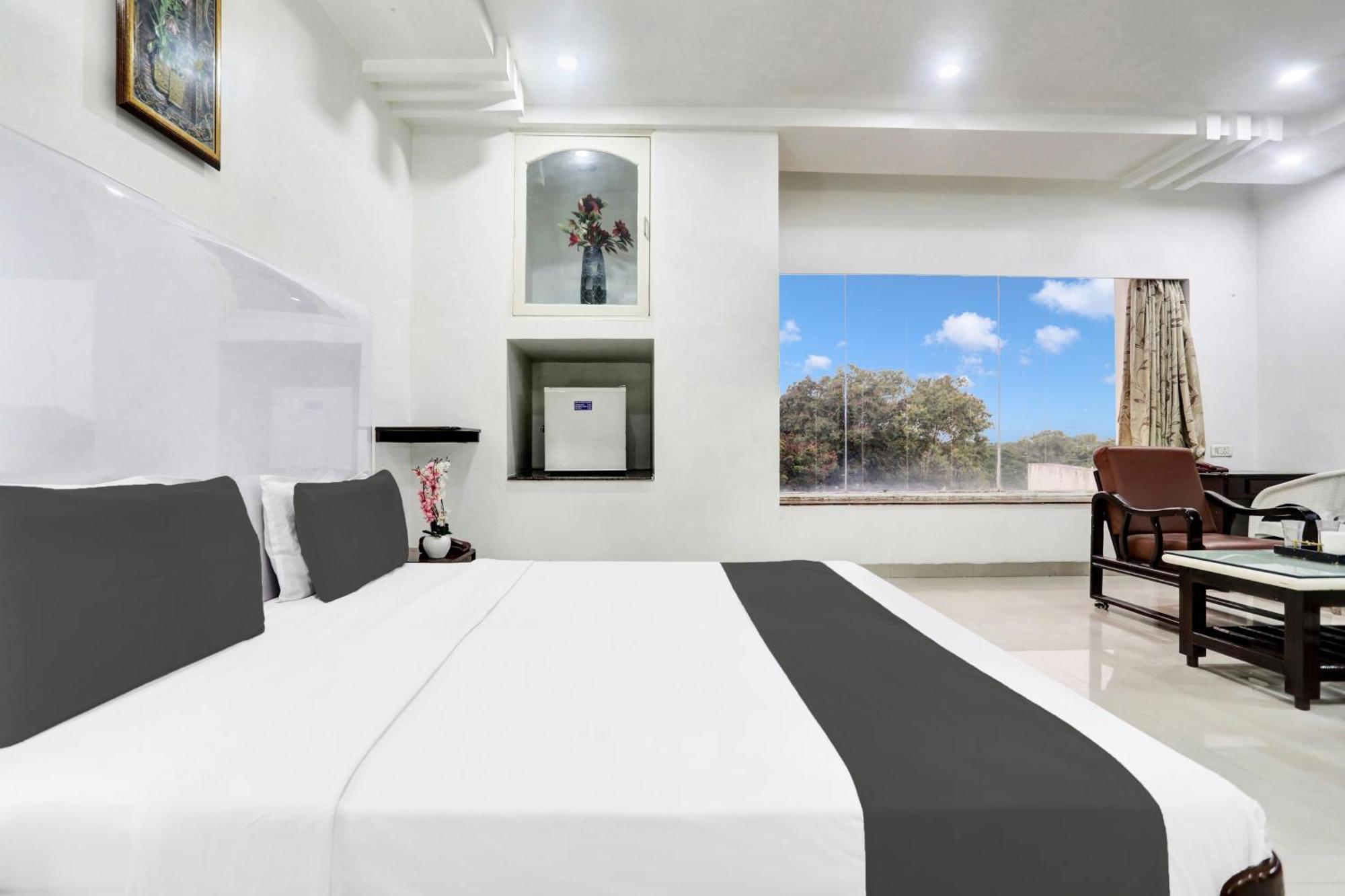 Townhouse Eluru Hotel Kültér fotó