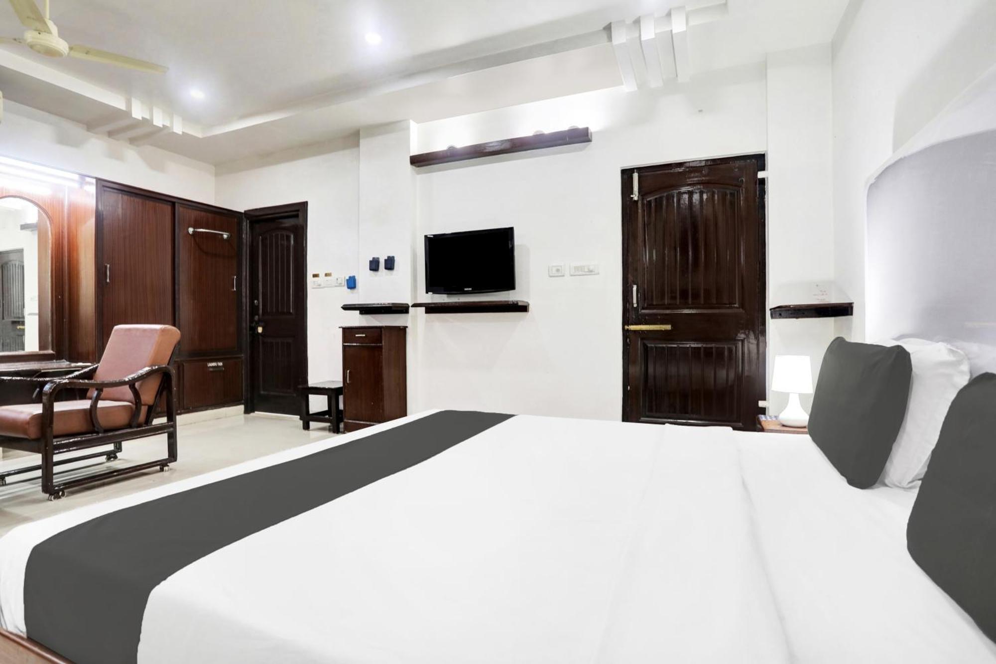 Townhouse Eluru Hotel Kültér fotó