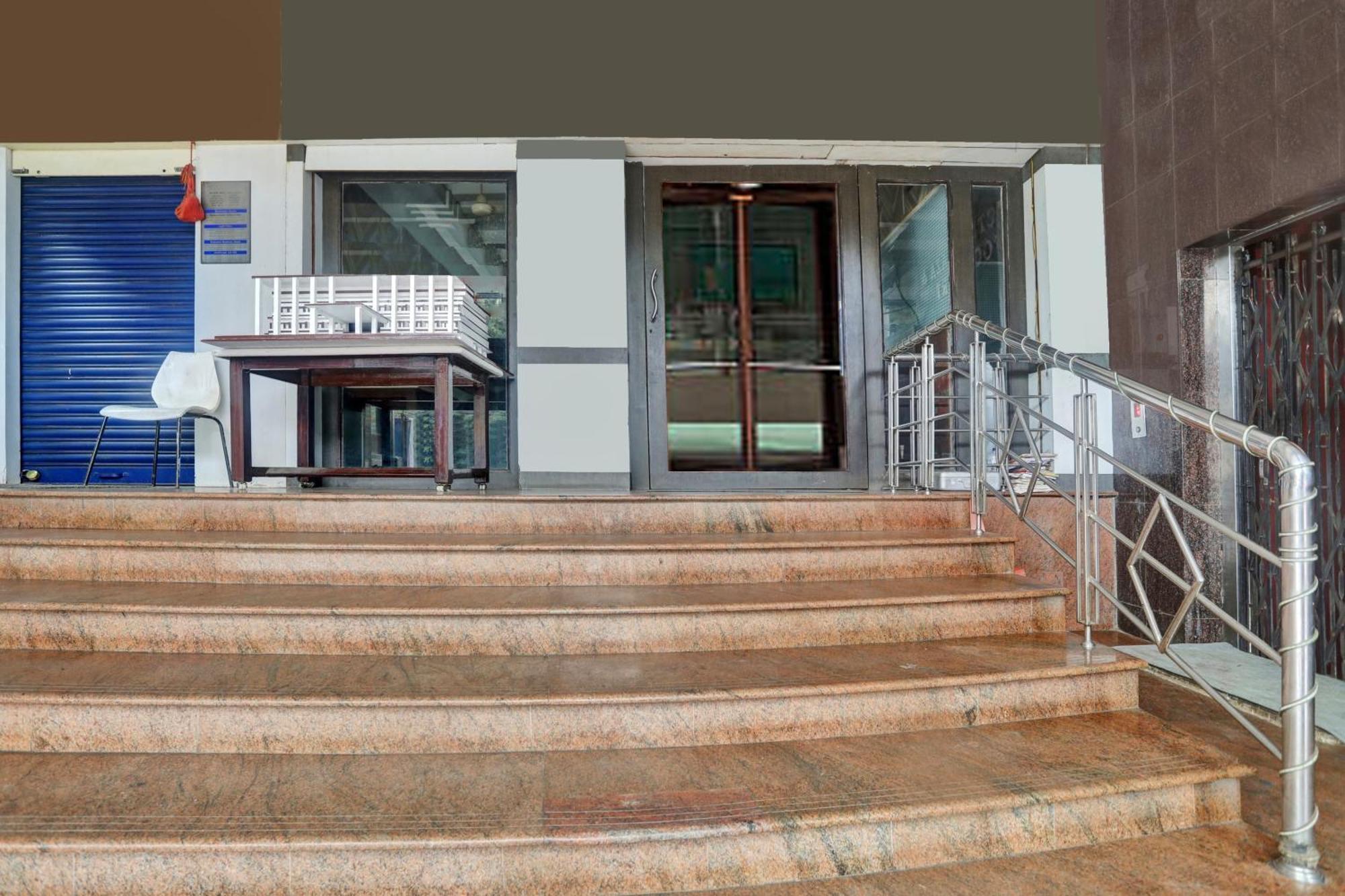 Townhouse Eluru Hotel Kültér fotó